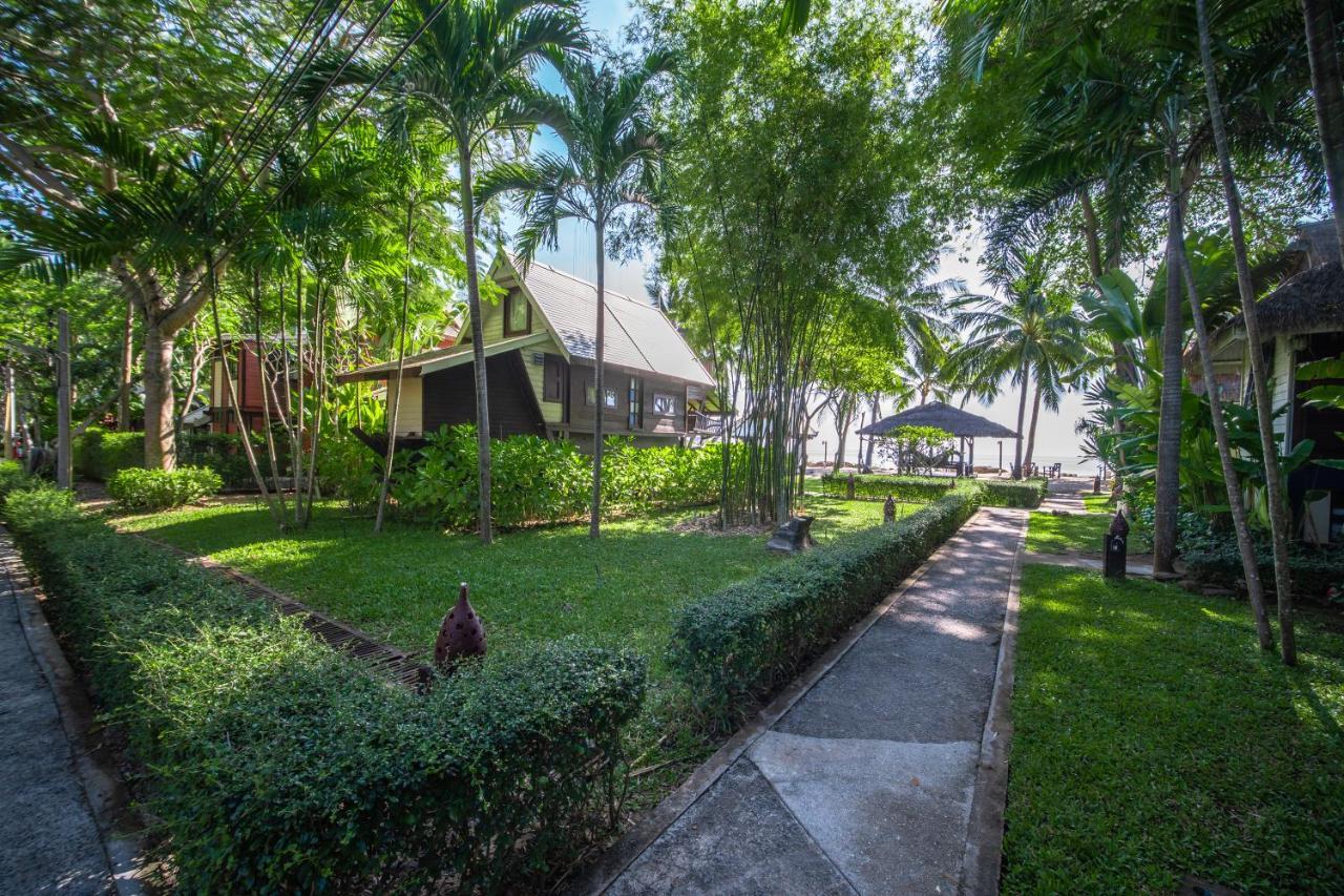 Baan Thong Ching Resort Khanom Exterior foto